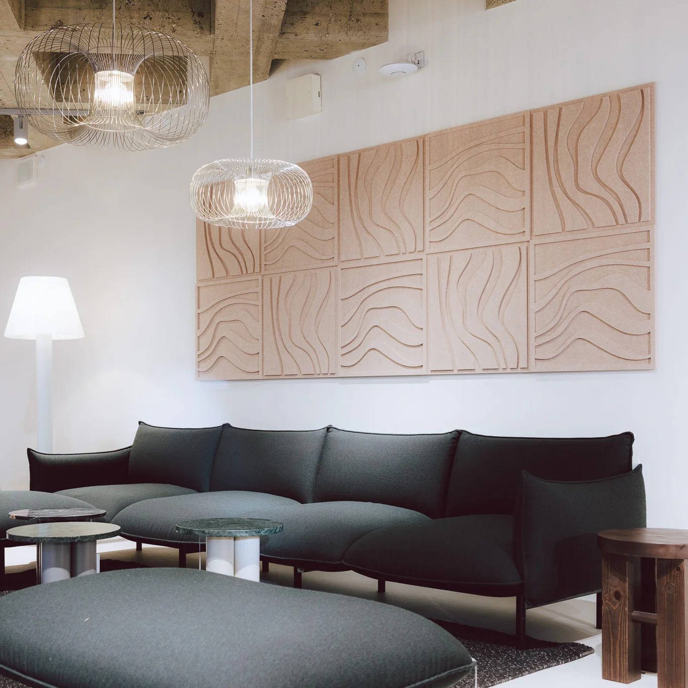 Illustration of gentle sound waves representing a calm acoustic environment